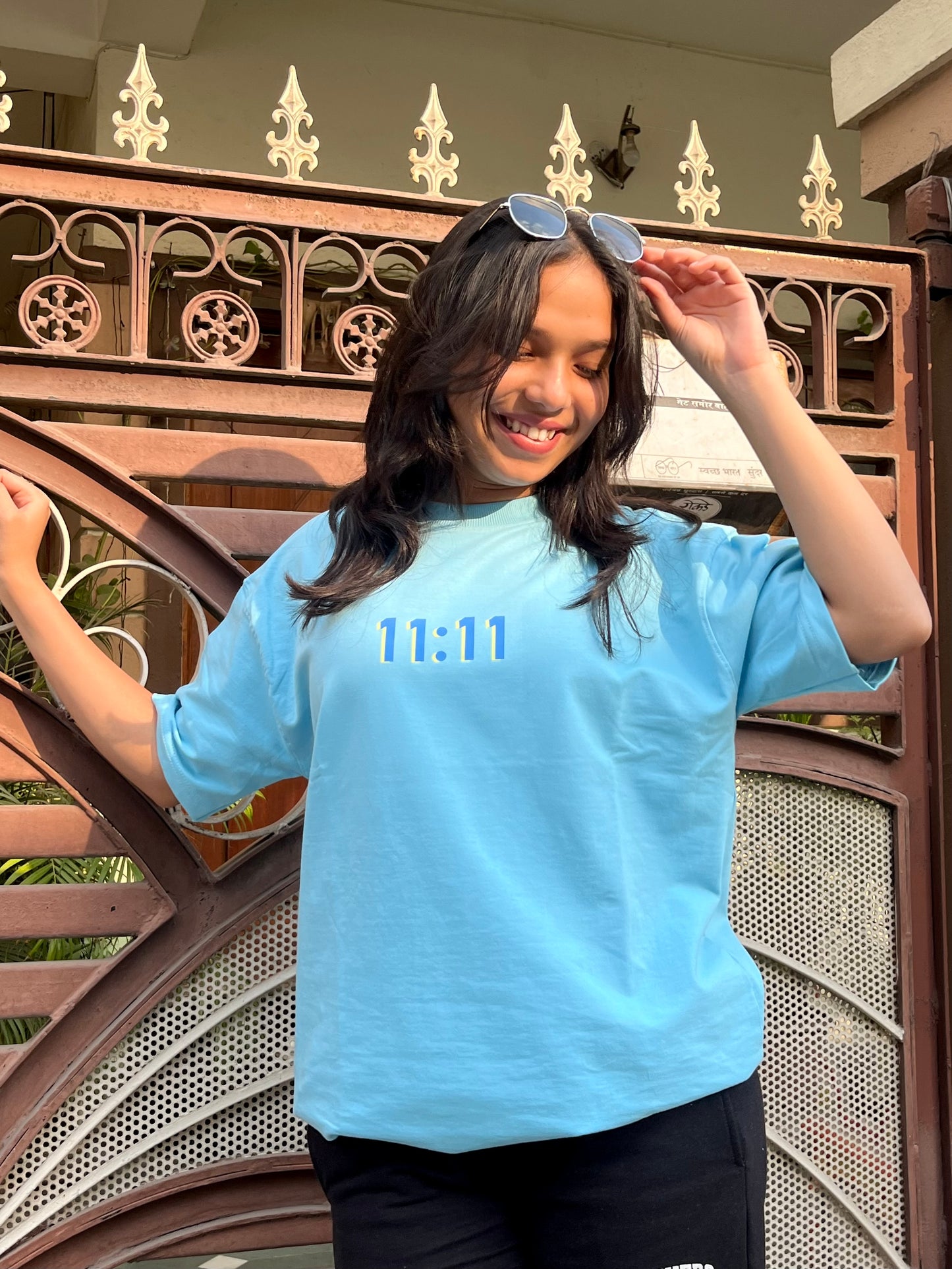 11:11 OVERSIZED UNISEX T-SHIRT