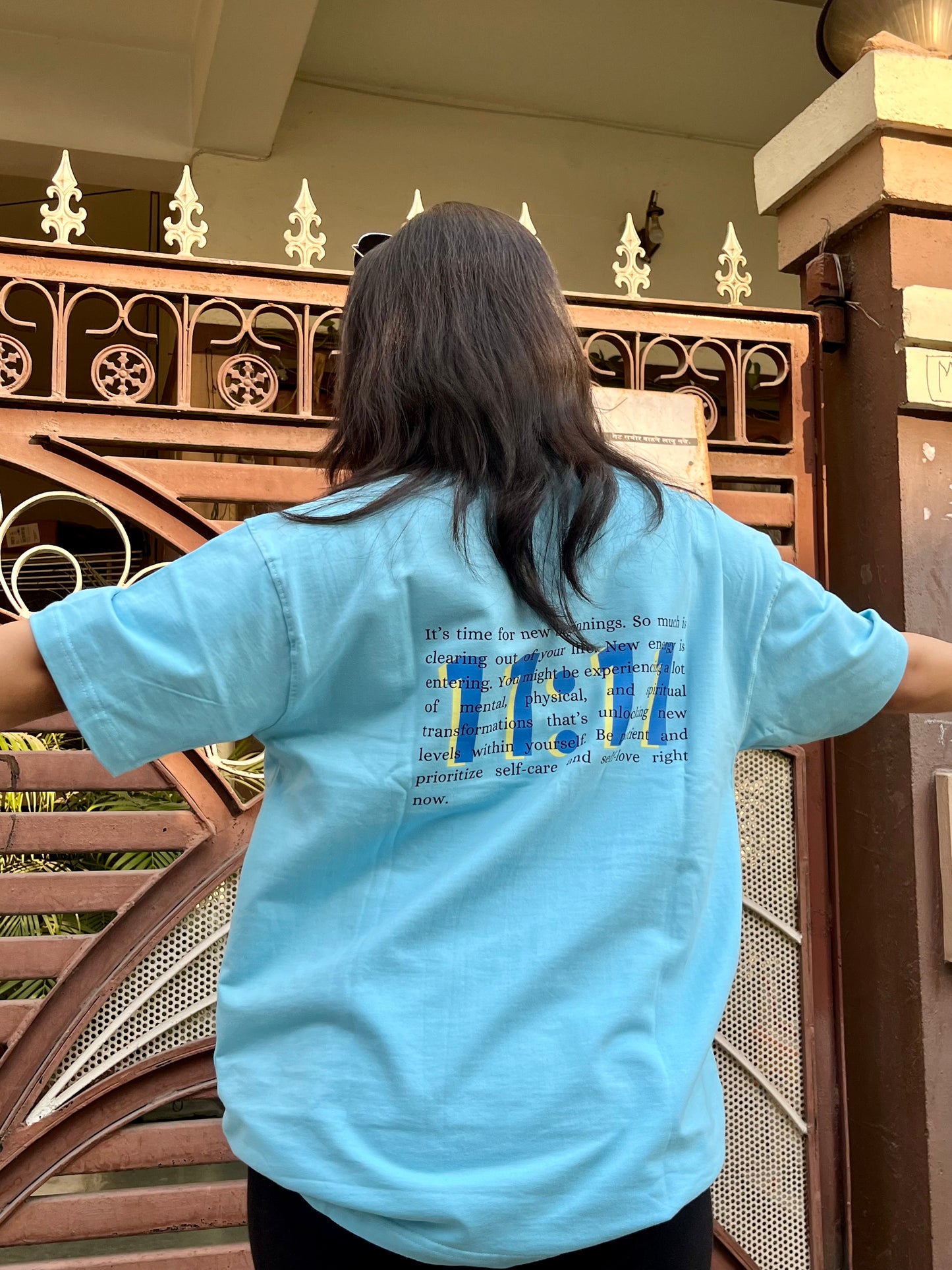 11:11 OVERSIZED UNISEX T-SHIRT