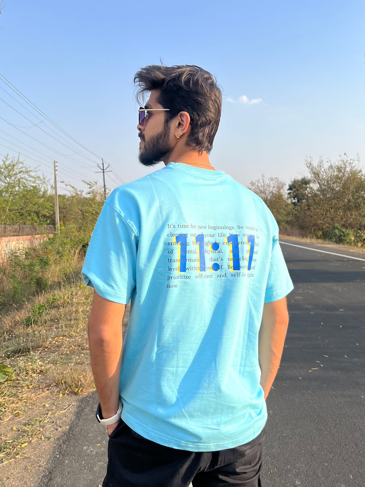 11:11 OVERSIZED UNISEX T-SHIRT